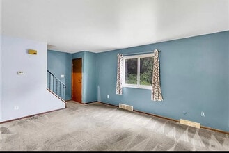 3449 Middletown Rd in Pittsburgh, PA - Foto de edificio - Building Photo