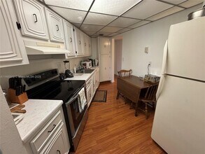 6901 Environ Blvd in Lauderhill, FL - Building Photo - Building Photo
