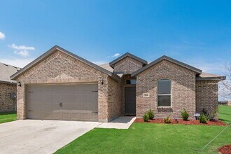 3360 N Crowley Cleburne Rd in Crowley, TX - Building Photo - Building Photo