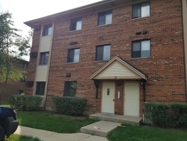 property at 11 Parkside Ct