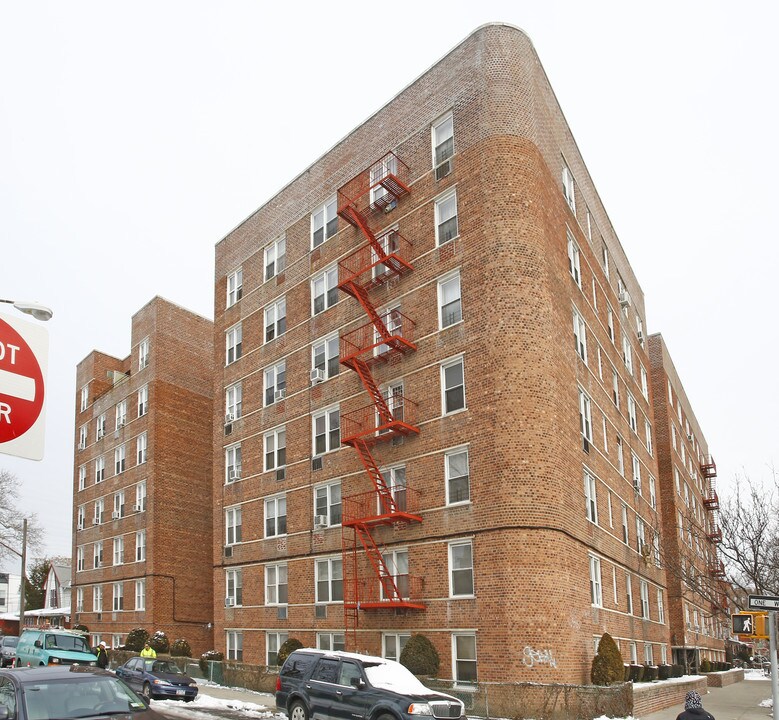 4011 Kings Hwy in Brooklyn, NY - Foto de edificio