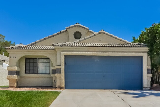 2058 Waverly Cir
