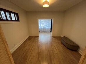 70-34 69th St in Queens, NY - Building Photo - Building Photo