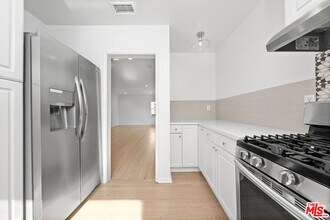 11347 Cashmere St in Los Angeles, CA - Building Photo - Building Photo