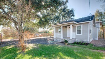 3403 Gano St in Houston, TX - Building Photo