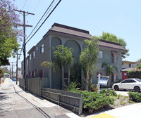 4679 Cherokee Ave in San Diego, CA - Building Photo - Building Photo