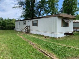 23 Peaceful Pines Dr in Haughton, LA - Building Photo