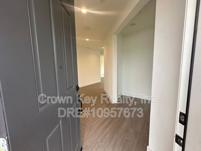 657 Heathridge St in Manteca, CA - Building Photo - Building Photo