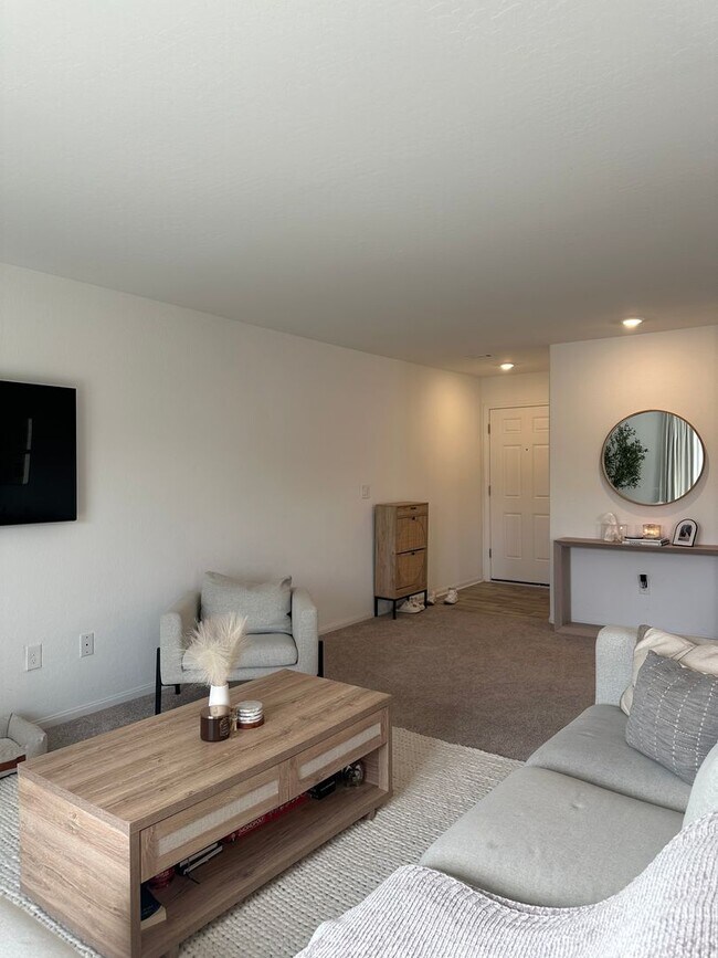 2403 Celta Vigo Ave in North Las Vegas, NV - Building Photo - Building Photo