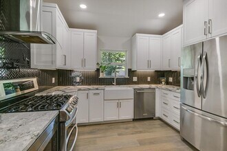 5110 Lucas Ln in Austin, TX - Building Photo - Building Photo