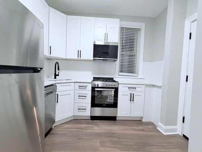 2411 W. McLean Ave