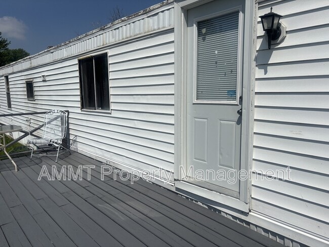 property at 1528 Apache Dr