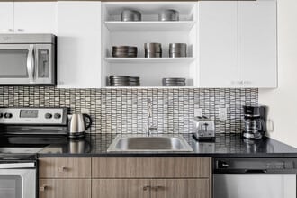 45 Stuart St in Boston, MA - Foto de edificio - Building Photo