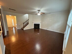 141 Four Seasons Way in Mooresville, NC - Building Photo - Building Photo
