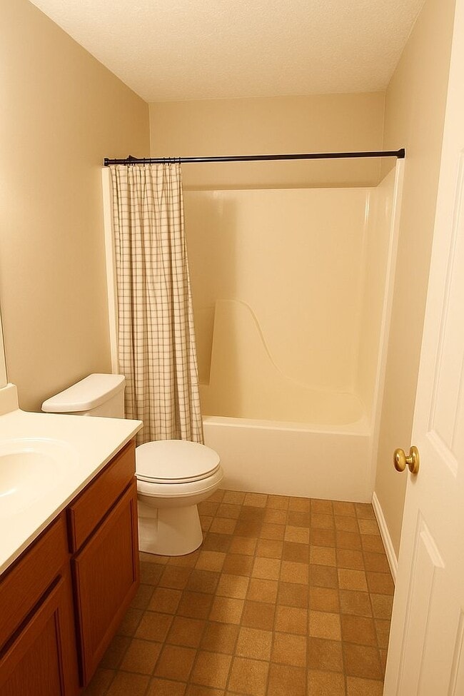 6037 Newington Ln in Knoxville, TN - Building Photo - Building Photo