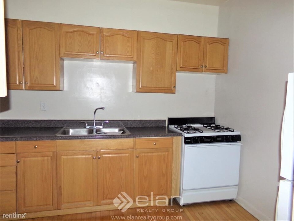 1147 Maple Ave-Unit -Apt 2 in Evanston, IL - Foto de edificio