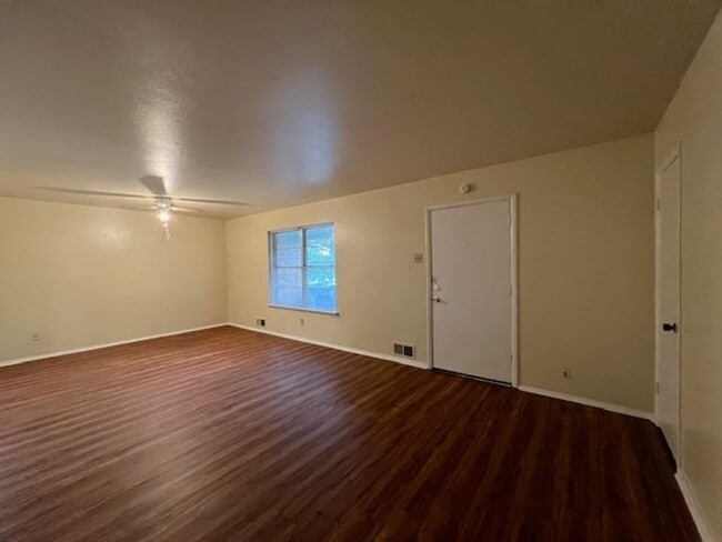 1330 La Porte Dr in Waco, TX - Building Photo - Building Photo
