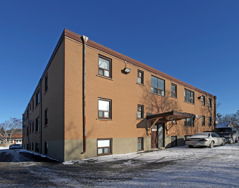 255 Malaga Rd in Oshawa, ON - Building Photo