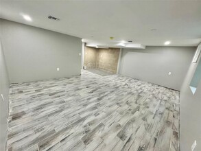 3 Spring Ln in Great Neck, NY - Building Photo - Building Photo