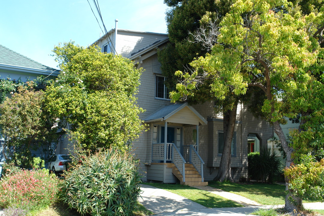 Stuart Street Apartments in Berkeley, CA - Building Photo