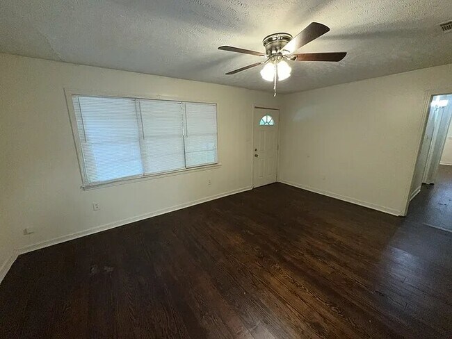 2615 Hillside Dr in Jackson, MS - Building Photo - Building Photo