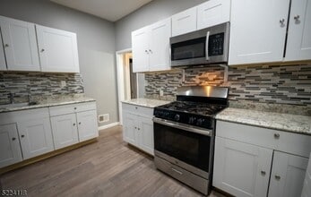 226 Fairmount Ave in Newark, NJ - Building Photo - Building Photo