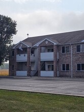 1007 W Wayne St in Paulding, OH - Building Photo - Building Photo