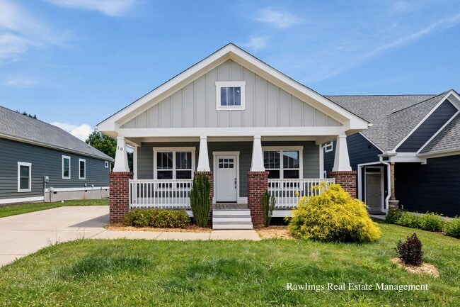 property at 10 Hyde Park Pl