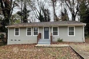 212 Glenrose Cir SW in Atlanta, GA - Building Photo