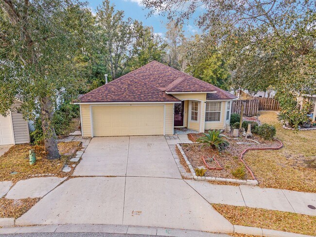 2114 NW 52nd Pl in Gainesville, FL - Building Photo - Building Photo