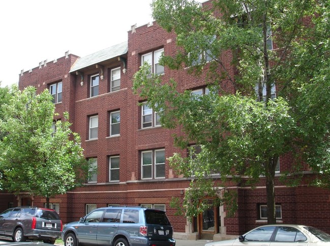 2854-2858 N Mildred Ave in Chicago, IL - Foto de edificio - Building Photo