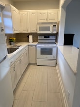1001 SE 16th St, Unit 11 in Fort Lauderdale, FL - Building Photo - Building Photo
