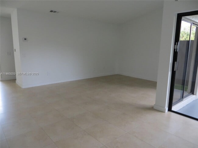 15207 SW 46th Ln in Miami, FL - Building Photo - Building Photo