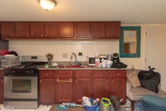 1317 W Foster Ave-Unit -Unit G in Chicago, IL - Building Photo - Building Photo