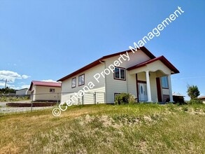 237 Vienna St in Butte, MT - Building Photo - Building Photo