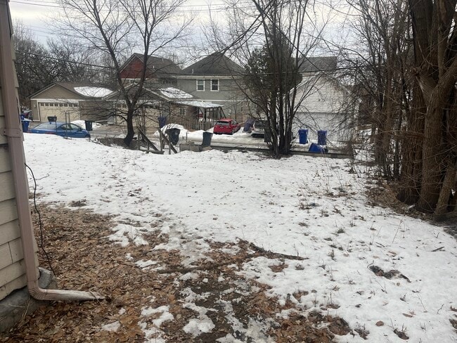 690 York Ave, Unit 1 in St. Paul, MN - Foto de edificio - Building Photo