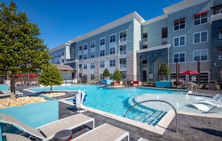 Seleno at Bridge Street in Huntsville, AL - Building Photo