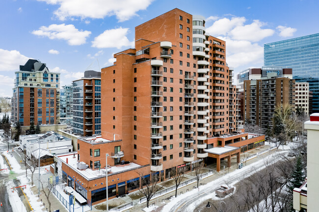 Prince's Crossing in Calgary, AB - Building Photo - Building Photo