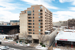 Broadway Towers Apartamentos