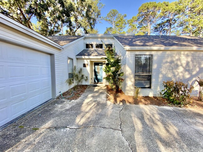 938 Rue De Palms in Niceville, FL - Building Photo - Building Photo