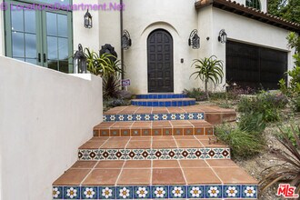 5861 Ridgebrook Dr in Agoura Hills, CA - Building Photo - Building Photo