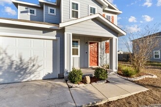 4106 Winterfell Pass in Converse, TX - Building Photo - Building Photo