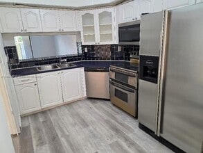 8824 SW 130th Ct in Miami, FL - Building Photo - Building Photo