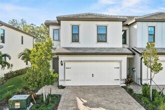 4274 Sonoma Oaks Wy in Naples, FL - Building Photo - Building Photo