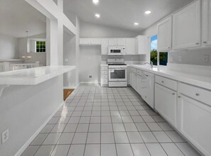 1540 Pastal Way in Davis, CA - Building Photo - Building Photo