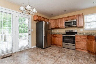 4405 MacKenzie Pl in Louisville, KY - Building Photo - Building Photo