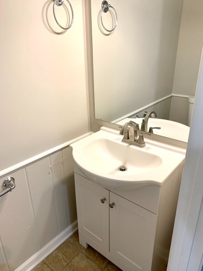 property at 905 Virginia Ave