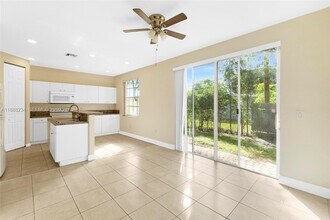 2508 SW 85th Terrace in Miramar, FL - Foto de edificio - Building Photo