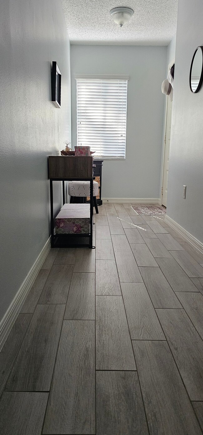 2661 Sabal Springs Cir in Clearwater, FL - Building Photo - Building Photo