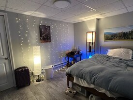 1487 Beacon St in Brookline, MA - Building Photo